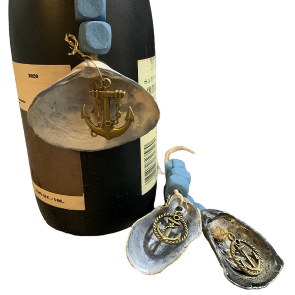 HOST PICK 🎉3 Bottle Charm Bundle -2 Oyster shell & 1 Clam Shell w/ Anchor Charm - Picture 9 of 12